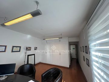 Gran oficina 220 m2 en un rincón privilegiado de Providencia.  Oportunidad 0,20 UF/m2