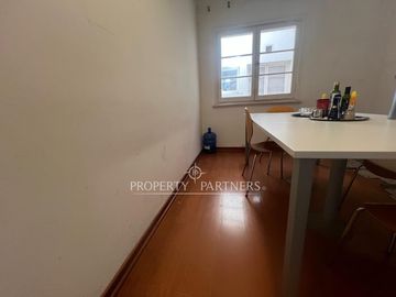 Gran oficina 220 m2 en un rincón privilegiado de Providencia.  Oportunidad 0,20 UF/m2