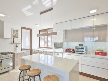 Exclusivo Departamento en Costa Cachagua con Vista Insuperable al Mar