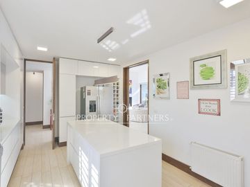 Exclusivo Departamento en Costa Cachagua con Vista Insuperable al Mar