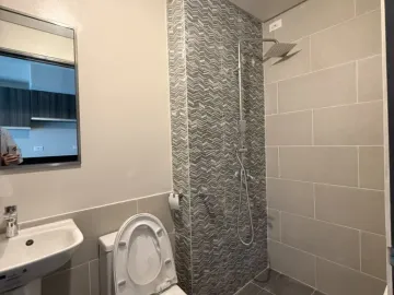 Studio Condo for sale at Cirrus
