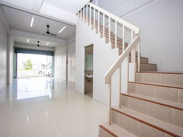 Prime Commercial Property in Sansai – Ideal Business Opportunity!
