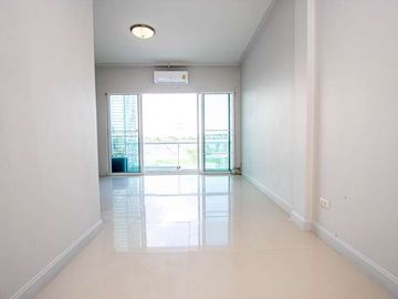Prime Commercial Property in Sansai – Ideal Business Opportunity!