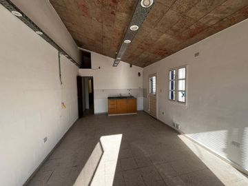 venta GALPON + OFICINAS EN Zona Sur