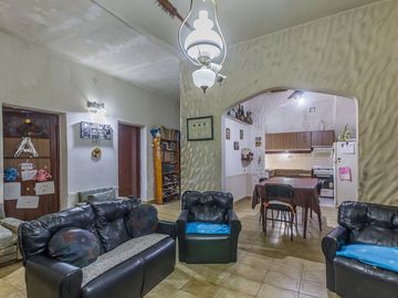 VENTA CASA 4 AMBIENTES SAN MARTIN