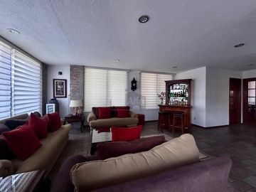 Casa en Venta en La Providencia, Conjunto Valencia. Metepec Estado de México.