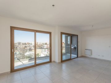 Venta Departamento 3 Ambientes con Balcón Terraza en Villa Pueyrredón - Entrega Inmediata