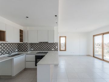 VTA Departamento 3 Ambientes al Frente – Villa Pueyrredón| PISO 7 AL FRENTE CON VISTA ABIERTA Y LUZ.