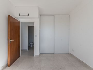 VTA Departamento 3 Ambientes al Frente – Villa Pueyrredón| PISO 7 AL FRENTE CON VISTA ABIERTA Y LUZ.