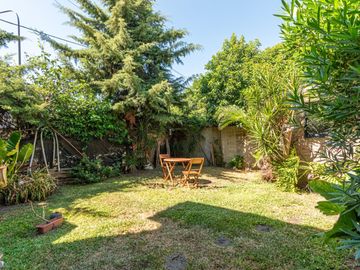 VENTA CASA 3 AMB EN HURLINGHAM C/ JARDÍN Y GARAGE