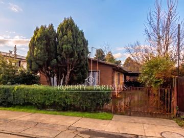 Terreno con Potencial de Desarrollo en Sector Barrios Bajos