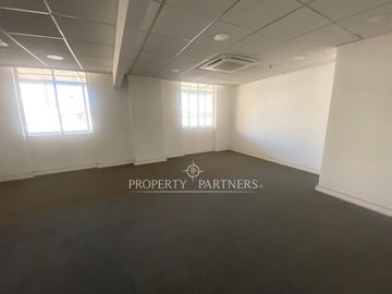 Importante oficina.  Piso completo 469 m2 en Paseo Ahumada.
