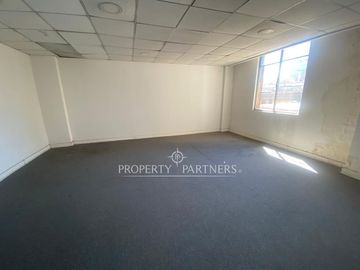 Importante oficina.  Piso completo 469 m2 en Paseo Ahumada.