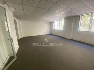Importante oficina.  Piso completo 469 m2 en Paseo Ahumada.