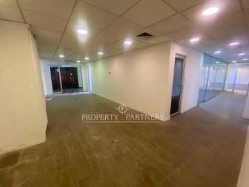 Importante oficina.  Piso completo 469 m2 en Paseo Ahumada.