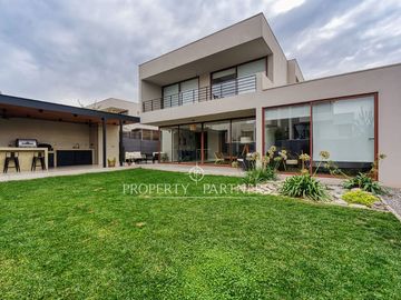 Casa piloto en chicureo norte