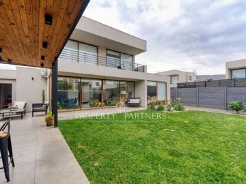 Casa piloto en chicureo norte