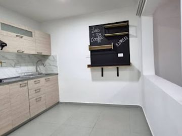 ARRIENDO de CASA COMERCIAL en MedellÃ­n