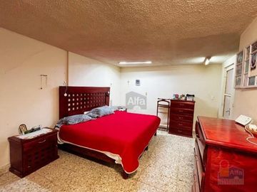 Casa en Venta en Altavilla, Ecatepec | 6 Recámaras | 2 Niveles | Cerca de CDMX
