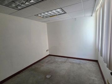 Corporativo en renta en primer nivel sobre Blvr. Manuel Ávila Camacho