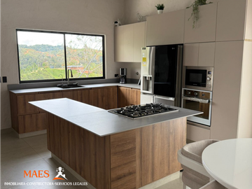 ESPECTACULAR CASA CAMPESTRE EN VENTA / SANTO DOMINGO ANTIOQUIA 
