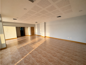 SE ARRIENDA APARTAMENTO CON VISTA AL MORRO, SECTOR BELLAVISTA
