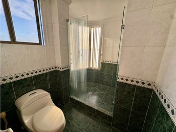SE ARRIENDA APARTAMENTO CON VISTA AL MORRO, SECTOR BELLAVISTA