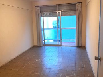 Departamento de dos ambientes en venta, en Belgrano