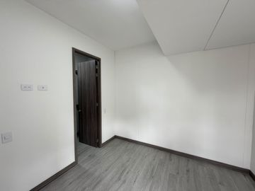 Apartamento En Arriendo, Sector Palmas - Conjunto Primavera Country