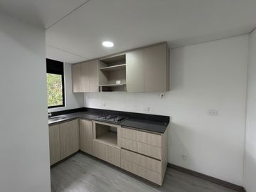 Apartamento En Arriendo, Sector Palmas - Conjunto Primavera Country