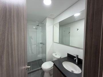 Apartamento En Arriendo, Sector Palmas - Conjunto Primavera Country