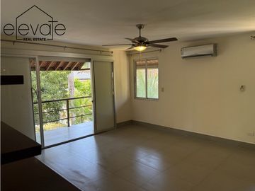CASA EN CLAYTON