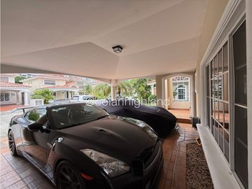 Se Vende Casa.con piscina en Costa del Este