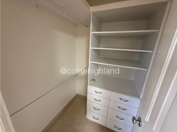 Se Vende Casa.con piscina en Costa del Este