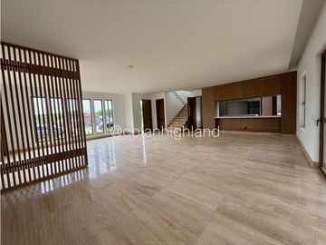 Se Vende Casa Unifamiliar con Vista al Lago en Santa Maria