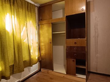 CASA DE 2 PISOS EN SUBIDA ECUADOR VALPRAISO