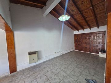 CASA EN VENTA B° SEMIPRIVADO AMANECER DE ORO
