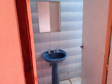 VENTA CASA 5 AMB PTA MOGOTES GRAN JARDíN Y QUINCHO