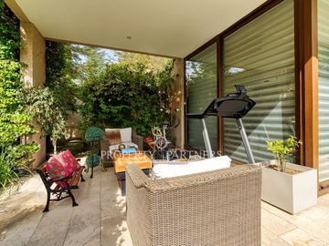 Mediterránea, precioso Jardin Arbolado, Los Nogales