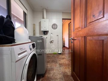 Gran casa en exclusivo loteo