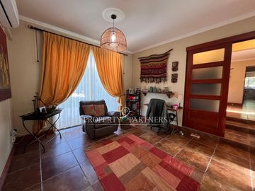 Gran casa en exclusivo loteo