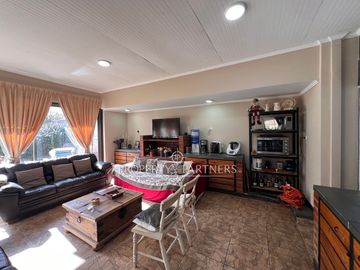 Gran casa en exclusivo loteo
