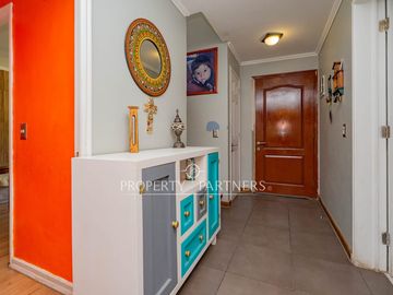 Oportunidad! Casa rebajada con un gran patio en Cumbres de la Viña!