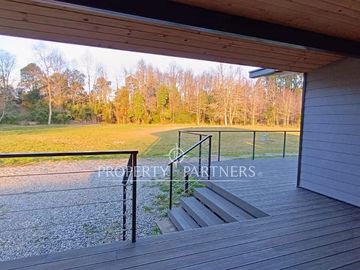 CASA Más  HECTÁREA  CON EXCELENTE UBICACIÓN PANGUIPULLI
