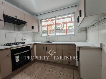 Hermosa y Acogedora Casa en Venta en Condominio