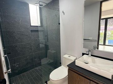 Departamento en Venta en Puerta Colomos, Providencia | Tipo A