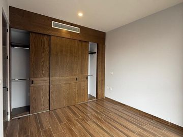 Departamento en Venta en Puerta Colomos, Providencia | Tipo A