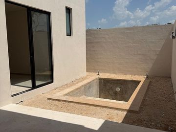CASA EN VENTA DE UN PISO EN PRIVADA EN DZITYA, MERIDA YUCATAN CON AMENIDADES