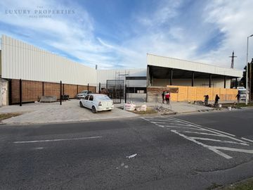 Alquiler Local Comercial Ideal Concesionario -  Automotor  - Moron