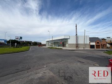 Alquiler Local Comercial Ideal Concesionario -  Automotor  - Moron
